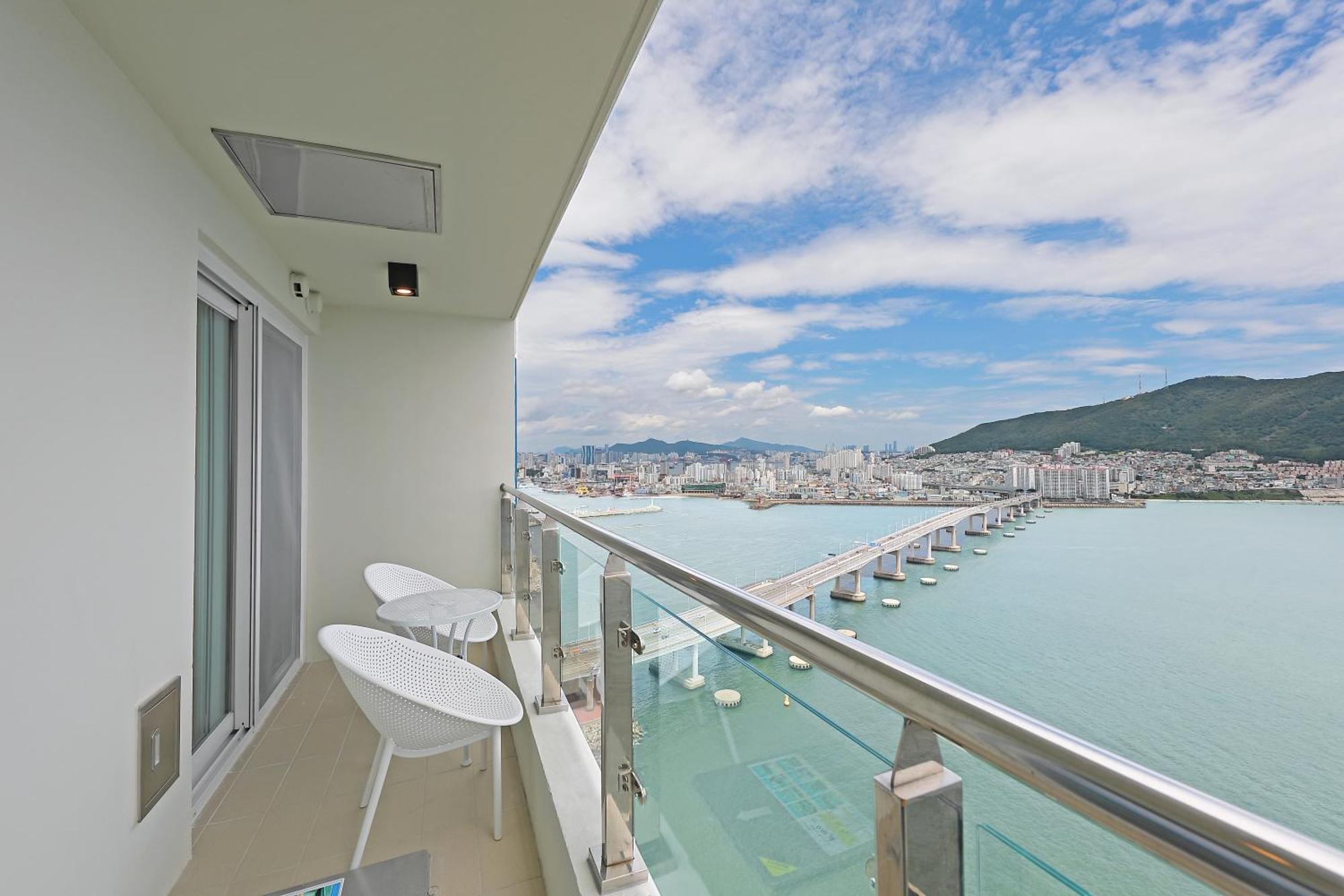 Elmomento Songdo Lägenhet Busan Exteriör bild